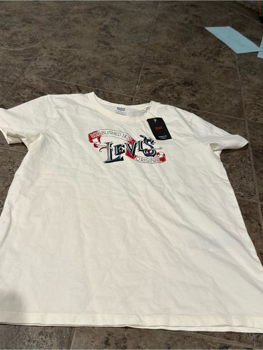 🫑Levi's White Graphic Logo Short-Sleeve Tee